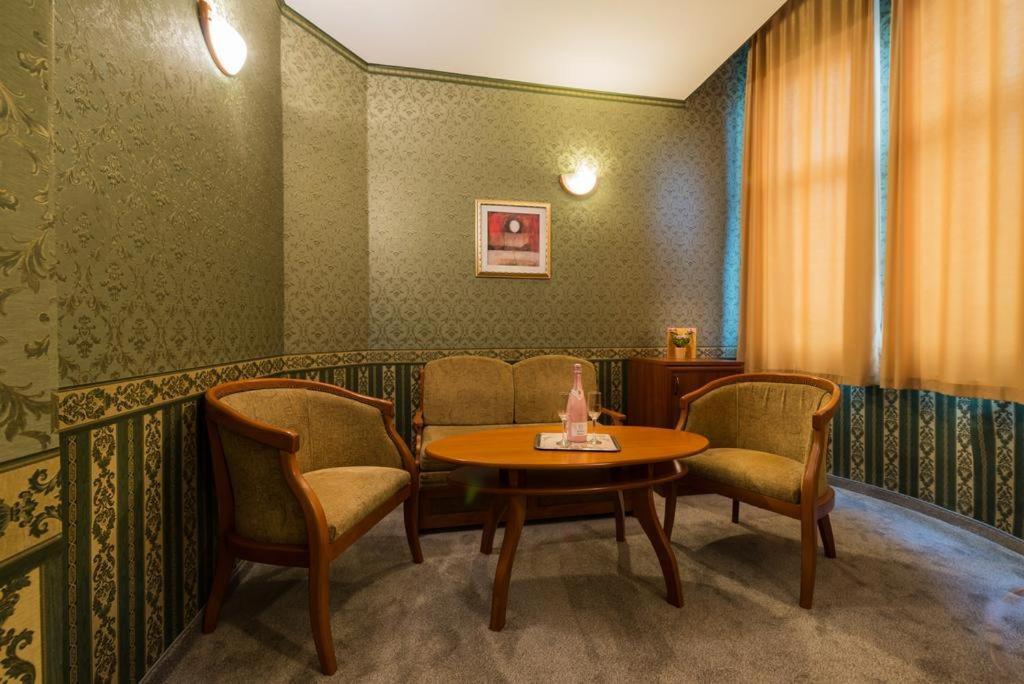 Family Hotel Chiplakoff Burgas Exterior photo